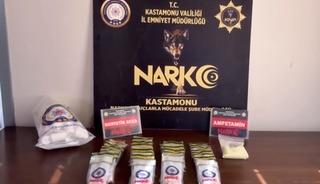 Kastamonu&rsquo;da bin 699 adet sentetik ecza hapı ile 387 gram amfetamin ele ge&ccedil;irildi