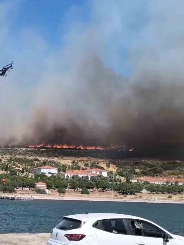 Fo&ccedil;a&rsquo;daki orman yangınına havadan ve karadan m&uuml;dahale 2