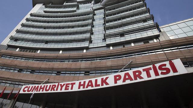 CHP'de 12 il için başkan ataması yapıldı: Yeni Parti istifalarıyla boşalan koltuklara yeni isimler