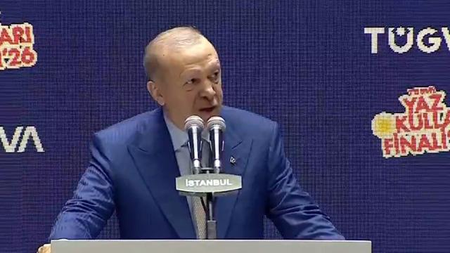 TÜGVA programında konuşan Cumhurbaşkanı Erdoğan: Türkiye'nin yarınlarını üç beş kendini bilmeze yem ettirmeyiz