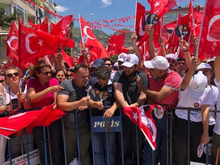 Hatay, Muharrem İnce'yi böyle karşıladı  G2
