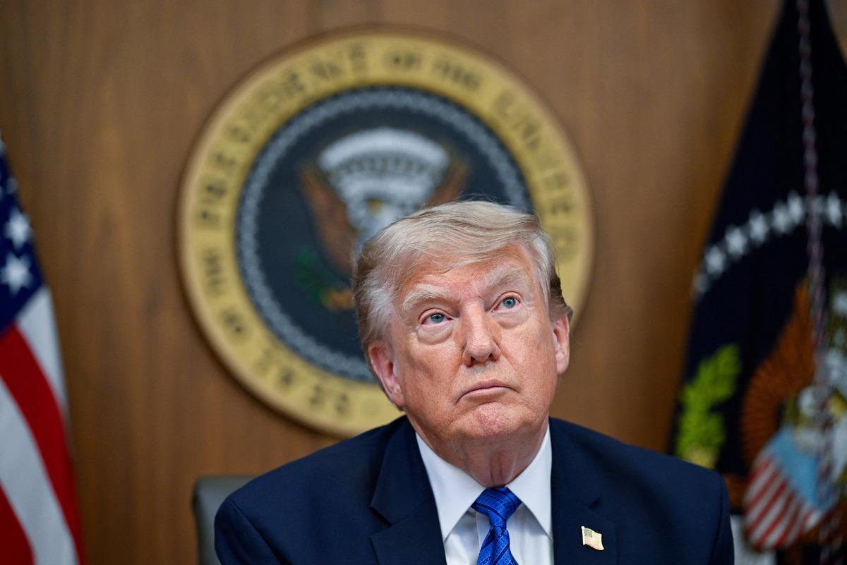 ABD Başkanı Donald Trump tan İran a&ccedil;ıklaması! "&Ccedil;ok ağır şekilde vuracağız" 1