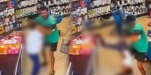 Sosyal medyada infial yaratan g&ouml;r&uuml;nt&uuml;ler! Markete girip &ccedil;ocuğu darp etti