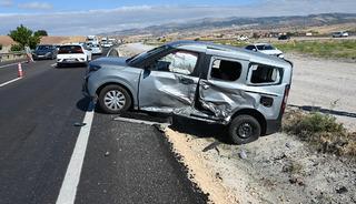 Kırıkkale&rsquo;de zincirleme trafik kazası! Yaralılar var