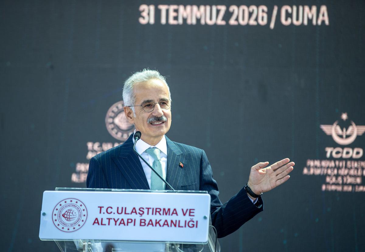 Tarih verildi: Ankara-İstanbul yolculuğu 4 saatin altına düşüyor! 3