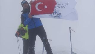 ET&Uuml; bayrağı zirvede