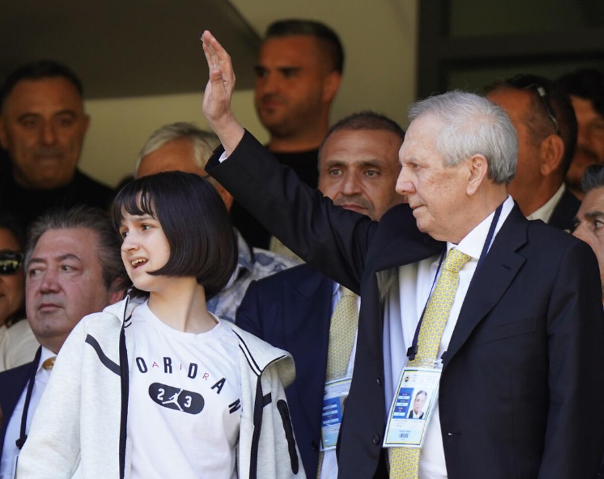 Fenerbahçe Divan Kurulu nda gerilim! Aziz Yıldırım ayaklandı 4