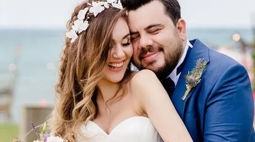 Berfu Yenenler kaybettiği bebeğinin ultrason g&ouml;r&uuml;nt&uuml;lerini paylaştı
