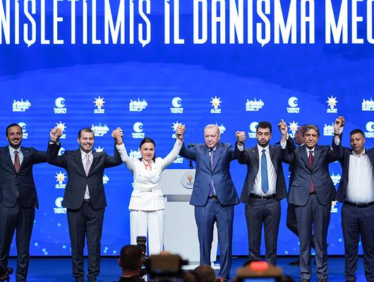 3 belediye başkanı AK Parti'ye katıldı! Eren Ali Bing&ouml;l, Orhan &Ccedil;erkez,  Sacit Terzi...