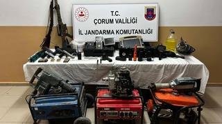 Çorum'da define avcılarına jandarmadan suçüstü operasyon: 5 tutuklama