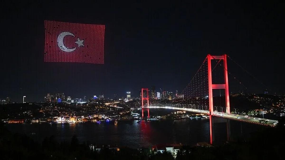 İstanbullular dikkat! 15 Temmuz Şehitler Köprüsü 3 gün belirli saatlerde trafiğe kapatılacak 1