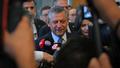 �zel'den AK Parti'ye ge�en 3 belediye ba�kan�yla ilgili ilk yorum