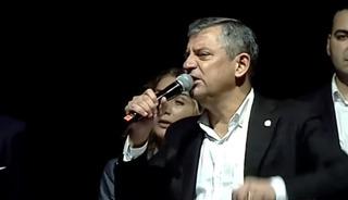 Eren Ali Bing&ouml;l AK Parti'ye katılmıştı! &Ouml;zg&uuml;r &Ouml;zel'den &ccedil;arpıcı iddia