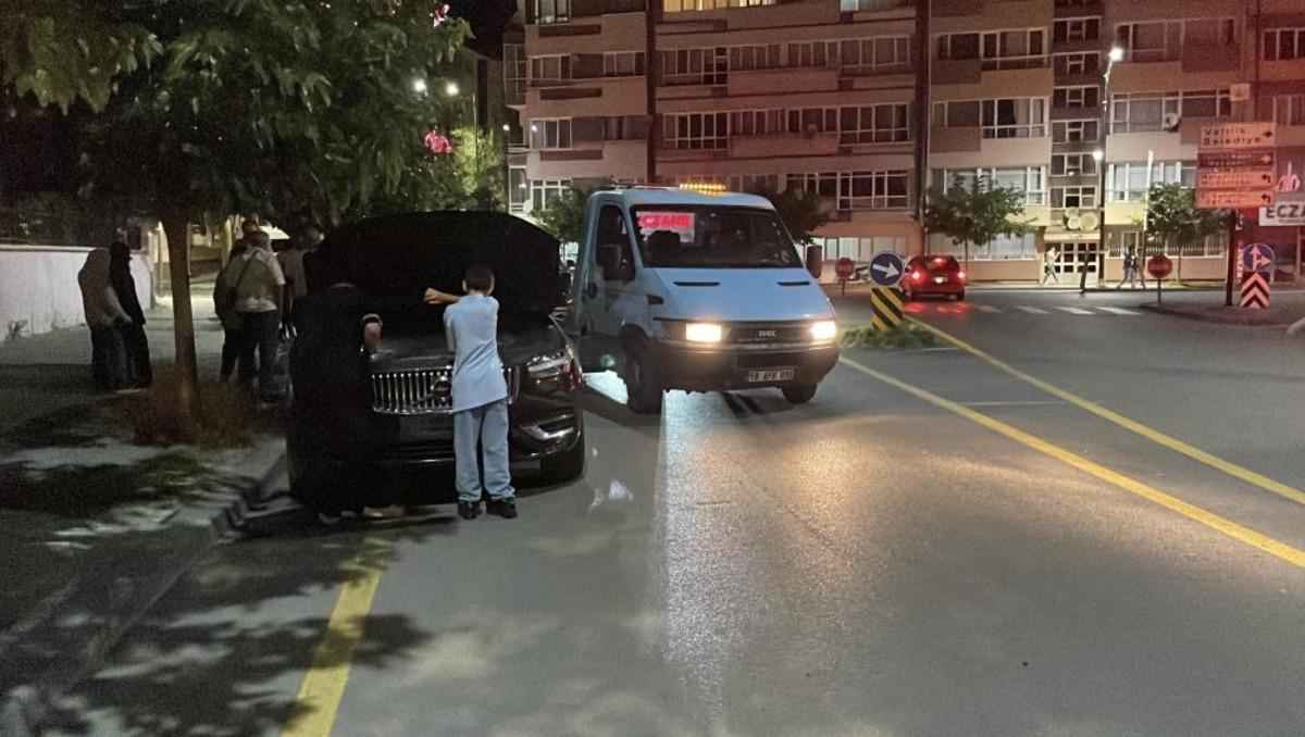 Sivas’ta iki araç çarpıştı: 3’ü çocuk 4 yaralı 1