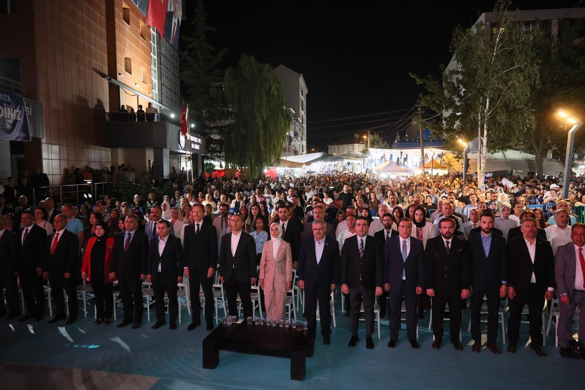 Bakan G&ouml;ktaş Emirdağ da gurbet&ccedil;ilere seslendi: "Memleket sevgimiz, aramızdaki t&uuml;m mesafeleri ortadan kaldırıyor" 14