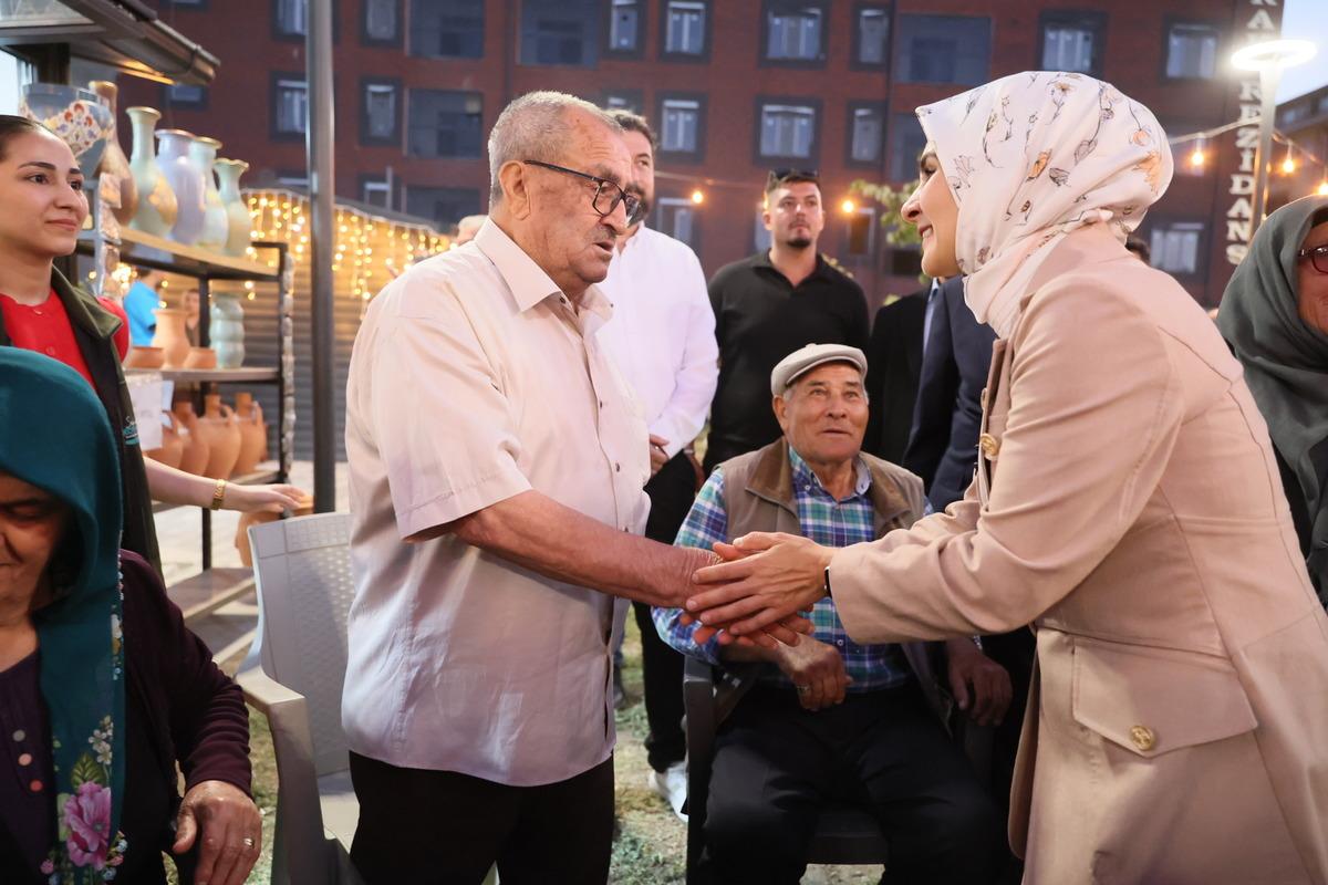 Bakan G&ouml;ktaş Emirdağ da gurbet&ccedil;ilere seslendi: "Memleket sevgimiz, aramızdaki t&uuml;m mesafeleri ortadan kaldırıyor" 10