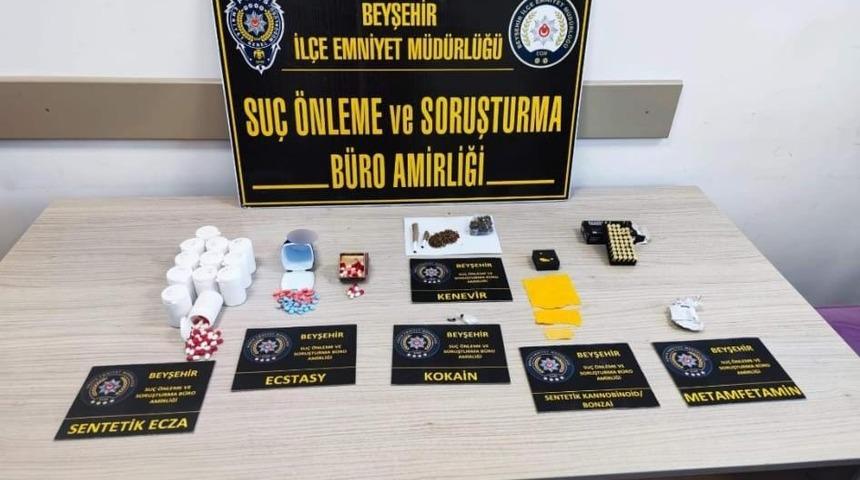 Konya&rsquo;da eve d&uuml;zenlenen operasyonda uyuşturucu ve mermi &ccedil;ıktı