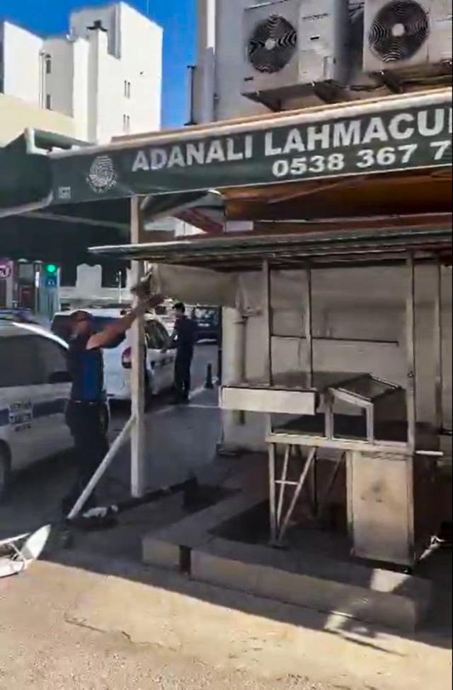 &Ccedil;ocuğuna 2 lahmacun almak isteyen kadına &ldquo;5&rsquo;ten az satmam&rdquo; s&ouml;zleri g&uuml;ndem olmuştu: Tezgahı kaldırıldı 4