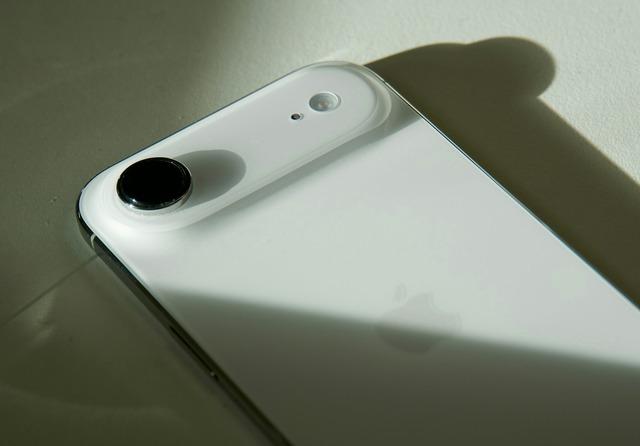 Merakla bekleniyordu: Yeni iPhone, 5 yeni özellikle geliyor!