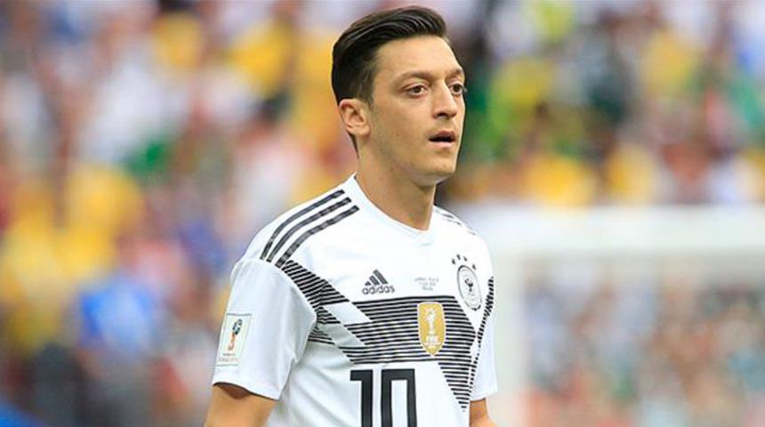 Alman medyasından Mesut Özil'e destek