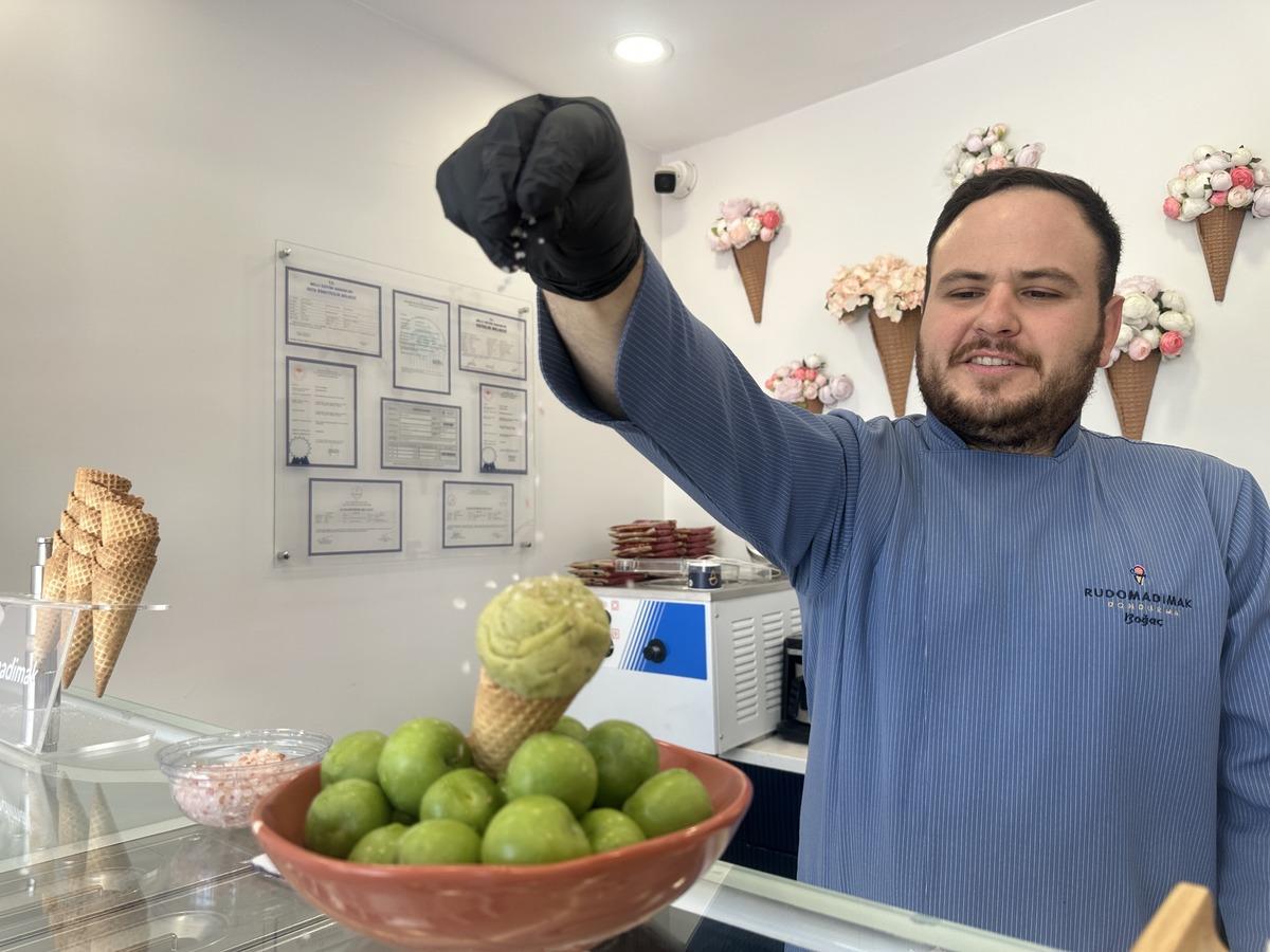 Önce şaşırttı, sonra kapış kapış satıldı! Kilosu 1000 TL den satılıyor 1