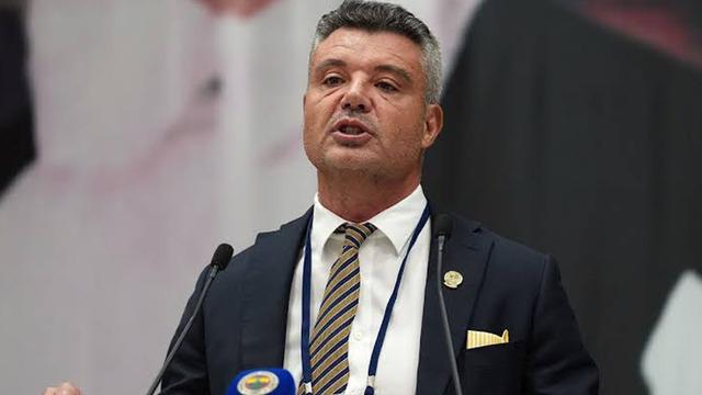 Sadettin Saran imaj değişikliğine gitti! Yeni hali sosyal medyada gündem oldu