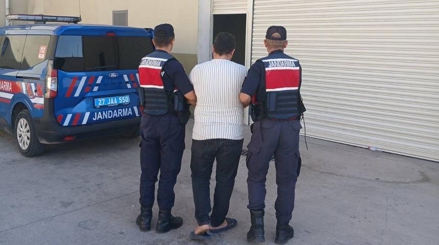 Kesinleşmiş 10 yıl cezayla aranan 2 ş&uuml;pheli yakalandı