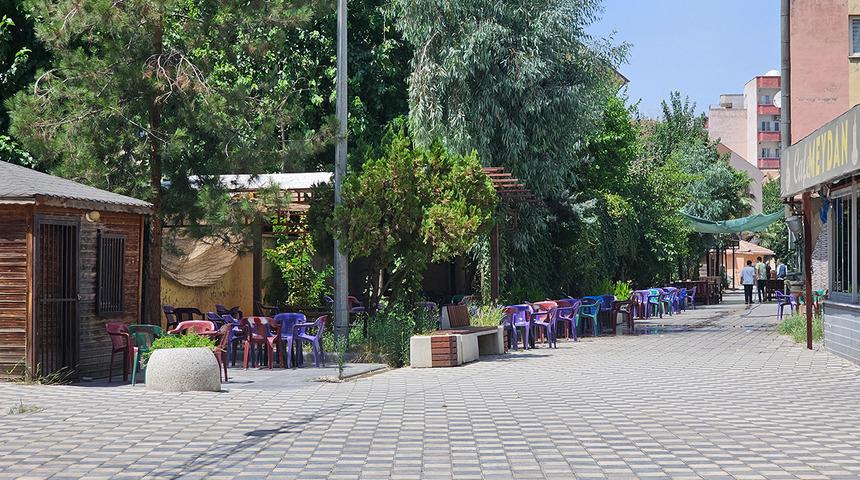 Sıcaktan klimalar bile &ccedil;alışmıyor! O ilimiz 49 dereceyi g&ouml;rd&uuml;