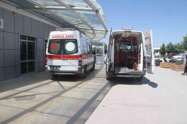 Kontrolden çıkan araç araziye savruldu, sürücü yaralandı 1