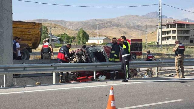 Van’da trafik kazası: 4 yaralı 11