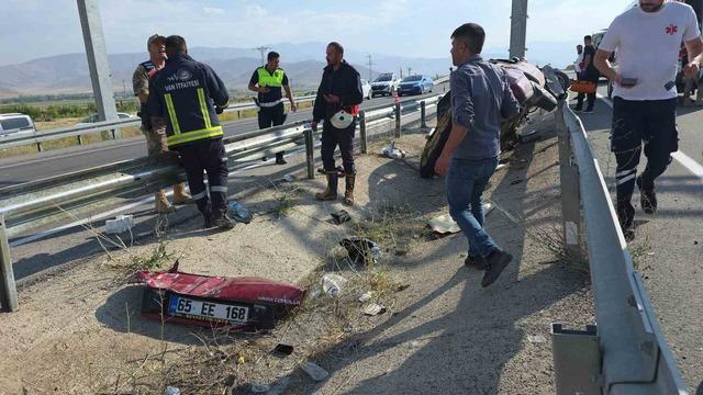 Van’da trafik kazası: 4 yaralı 7