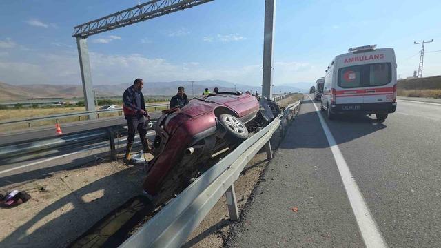 Van’da trafik kazası: 4 yaralı 3