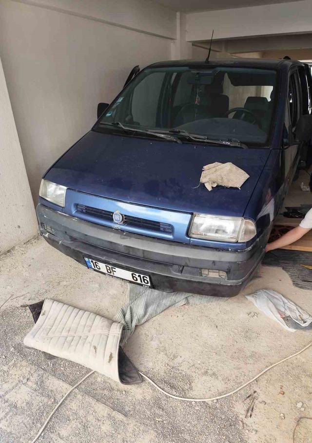 Krikodan kayan aracın altında kalan şahıs ağır yaralandı 3