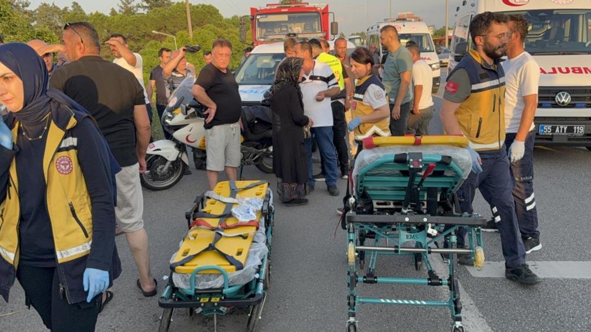 Samsun’da özel halk otobüsü devrildi: 21 yaralı 2