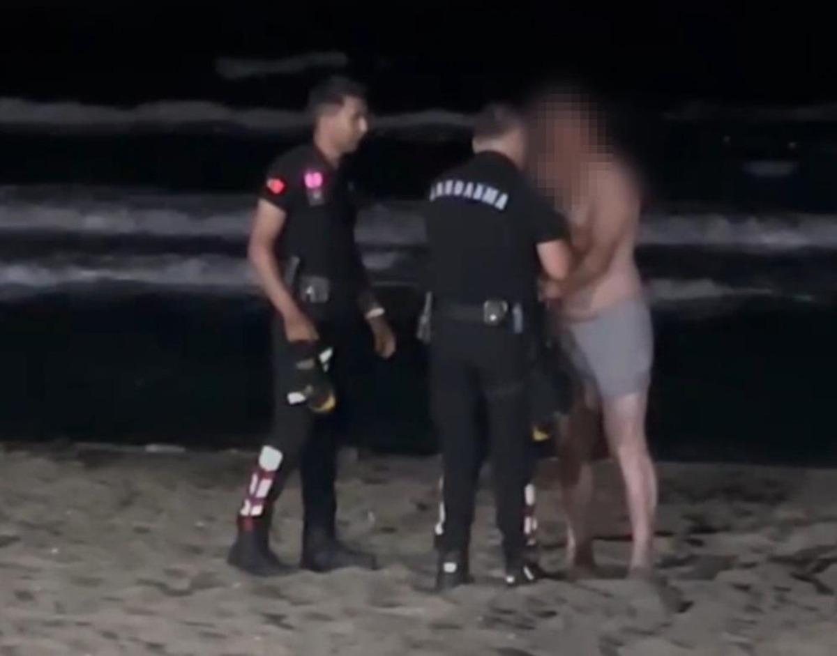 Kumbağ da tehlikeli inat: Jandarma dakikalarca ikna etmeye çalıştı 1