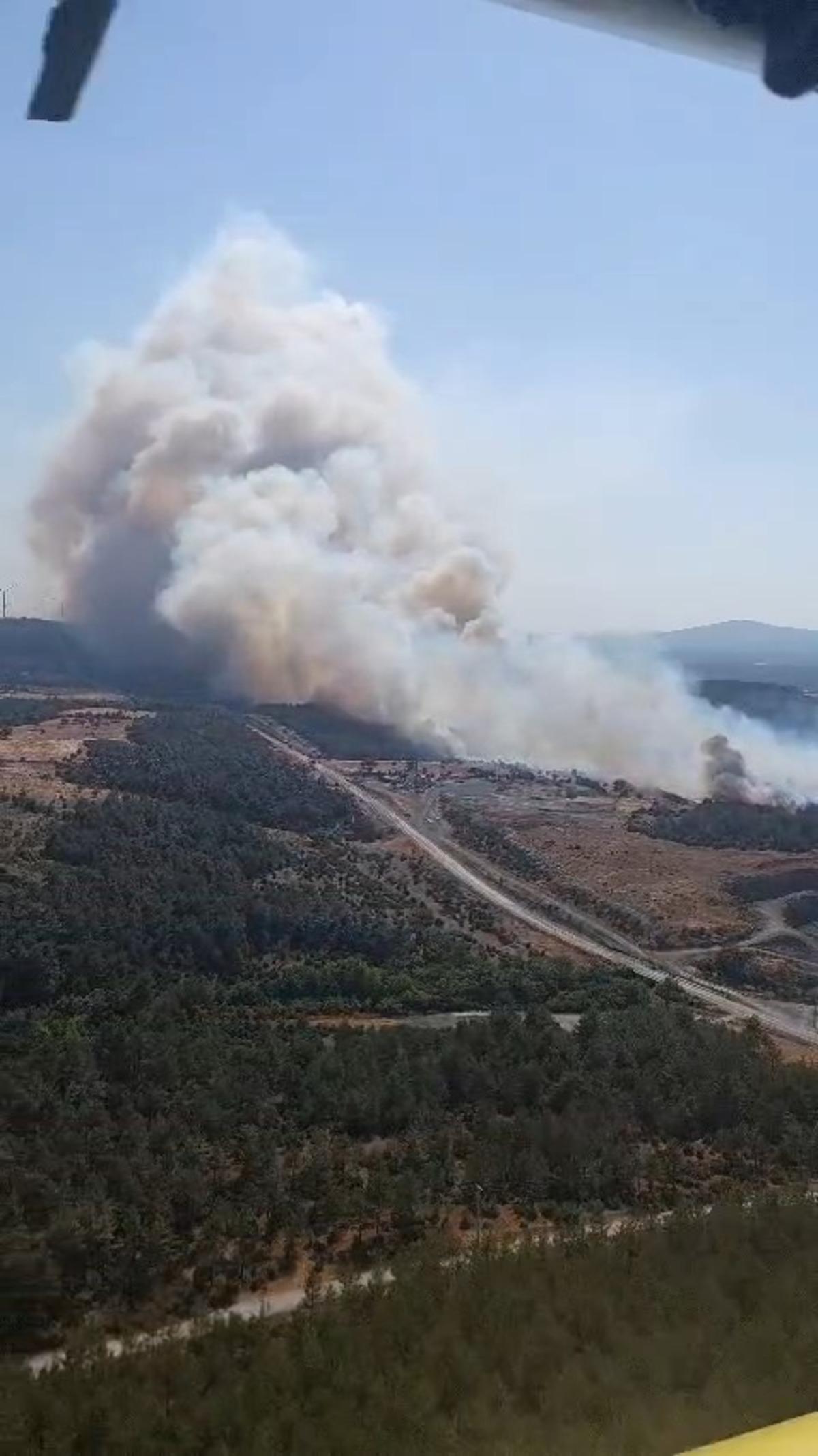 &Ccedil;anakkale de orman yangını! Ekipler seferber oldu 2