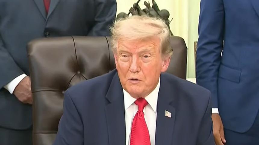ABD Başkanı Trump: "İran ile m&uuml;zakere başlıyor, H&uuml;rm&uuml;z konusunda anlaşma var"