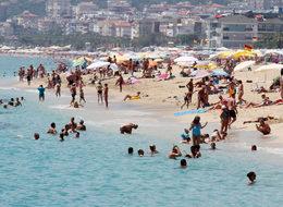 Ne seçim ne Dünya Kupası turizmi durdurabildi!