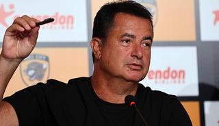 Hull City'de Acun Ilıcalı eski Beşiktaşlı ismi getiriyor!