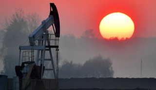 ABD-İran diplomasi beklentisi Brent petrol&uuml; 85 doların altına &ccedil;ekti