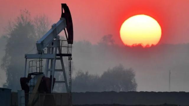 ABD-İran diplomasi beklentisi Brent petrolü 85 doların altına çekti