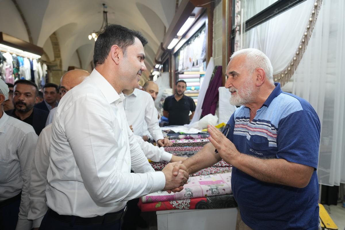 Bakan Kurum, Kahramanmaraş ta Kapalı&ccedil;arşı yı ziyaret etti 2