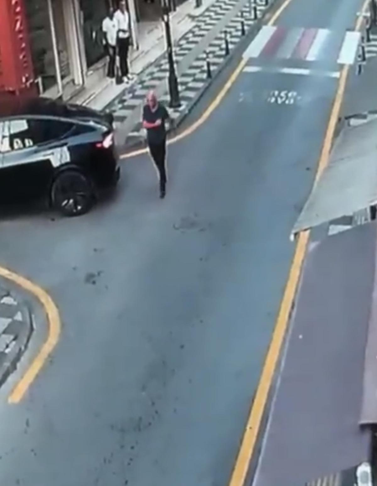 Polisten kaçan şüpheli Vali Yardımcısına çarptı! 5
