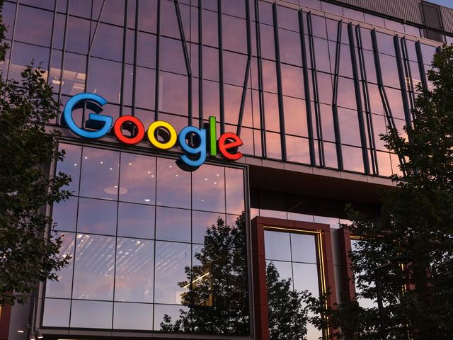Google d&uuml;ğmeye bastı: 5 yeni &ouml;zellik birden geliyor