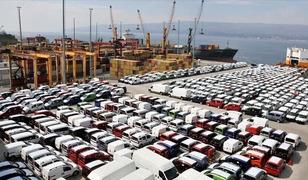 Otomotiv end&uuml;strisi temmuzda yaklaşık 3,6 milyar dolarlık ihracatla ilk sırada yer aldı
