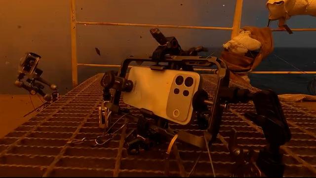 Roket fırlatılışında test edildi! Yeni telefon şaşırttı