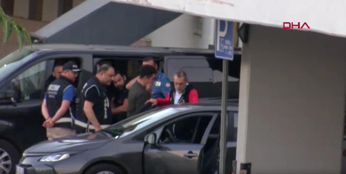 Erdal Beşik&ccedil;ioğlu nun tutuklandıktan sonraki g&ouml;r&uuml;nt&uuml;s&uuml; ortaya &ccedil;ıktı 5