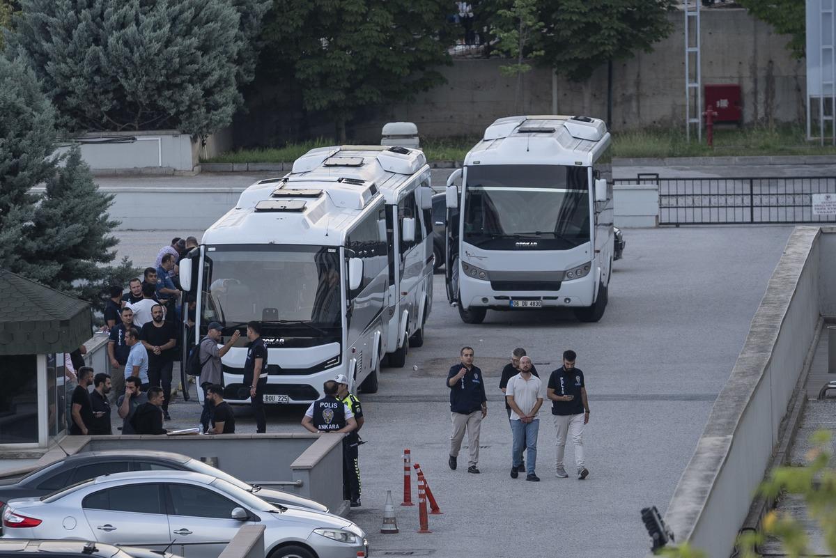 Etimesgut Belediye Başkanı Erdal Beşikçioğlu görevden uzaklaştırıldı 1