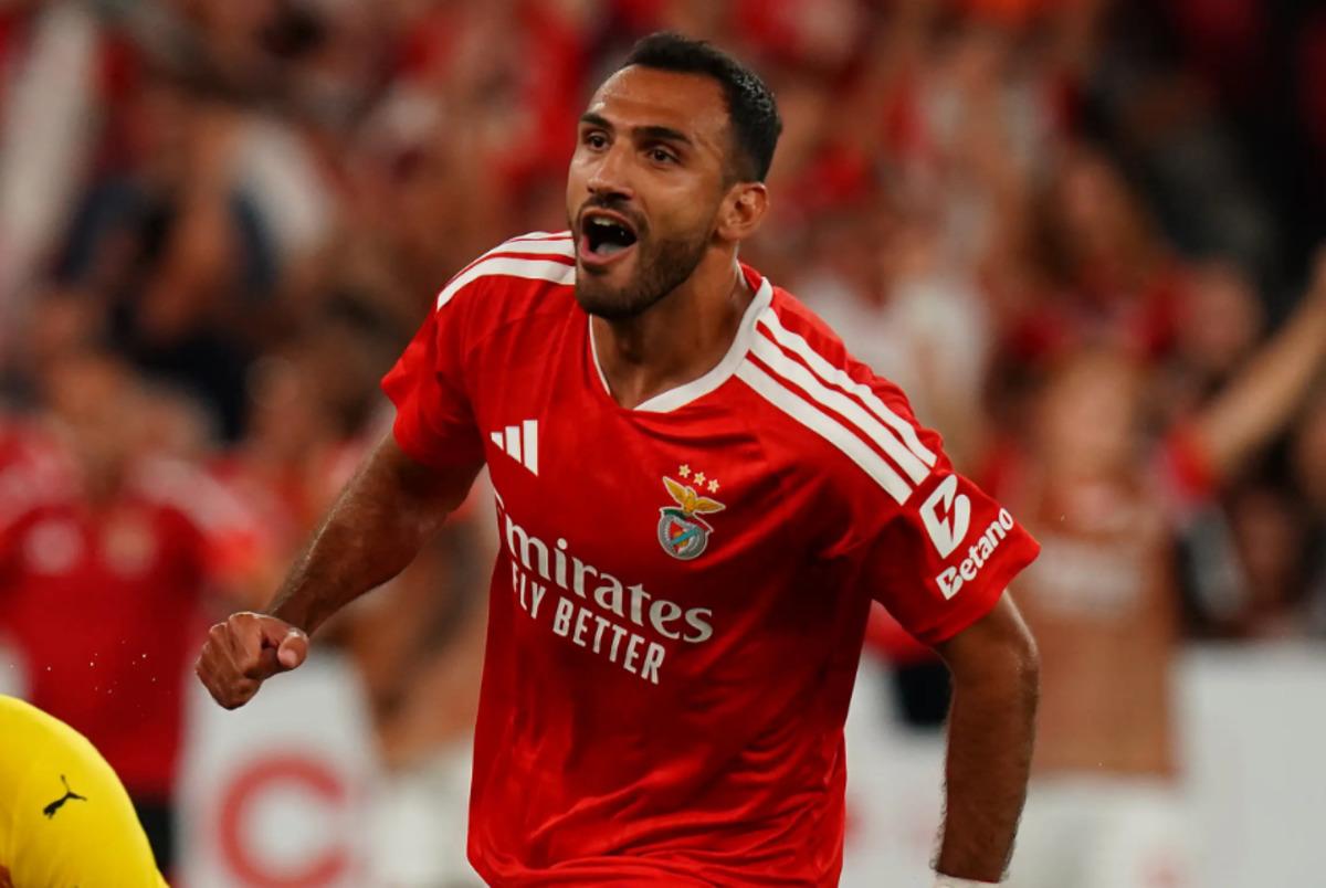Fenerbah&ccedil;e den h&uuml;cum hattına dev hamle! Benfica nın gol makinesi Vangelis Pavlidis g&uuml;ndemde... 2