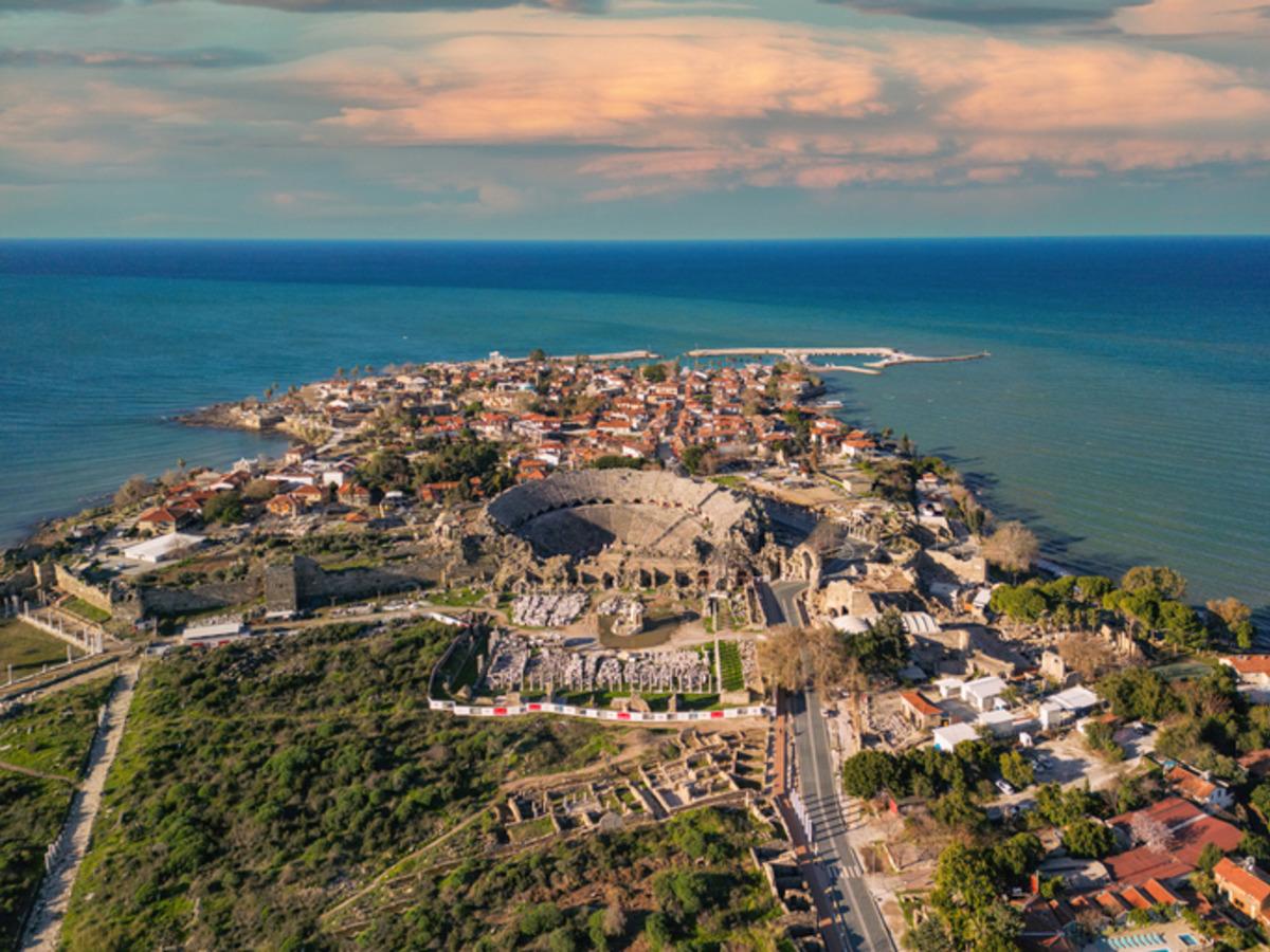 Antalya yı resmen sahiplendiler! Her 4 turistten 1 i oradan geldi 8